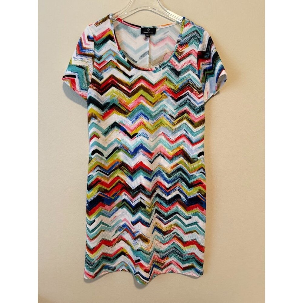 Ronni Nicole XL Multicolor Chevron Pattern Short Sleeve Dress Stretch Scoop Neck